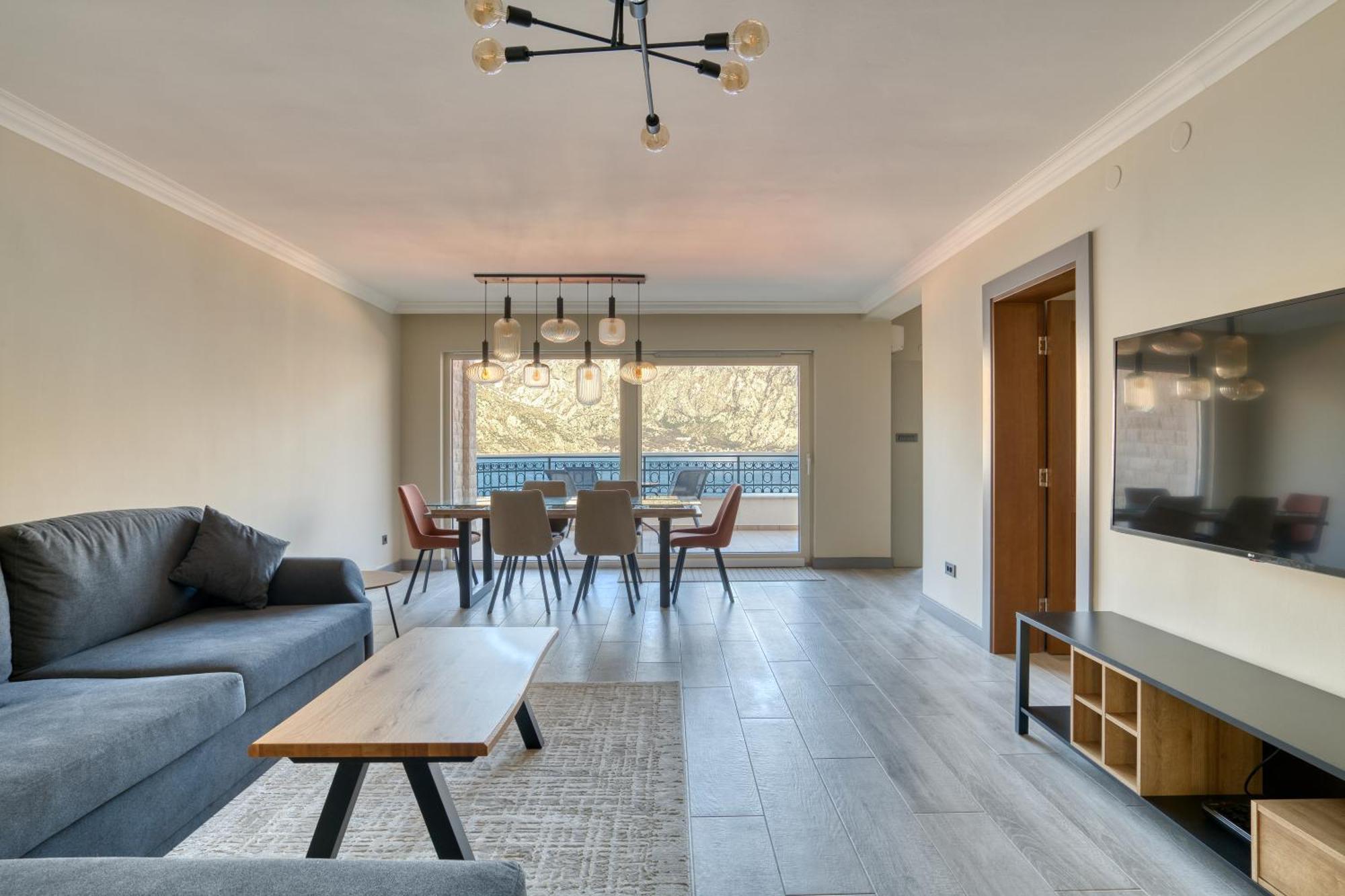 Luxurious 3-Bedroom Apartment By Mn Property Котор Екстериор снимка